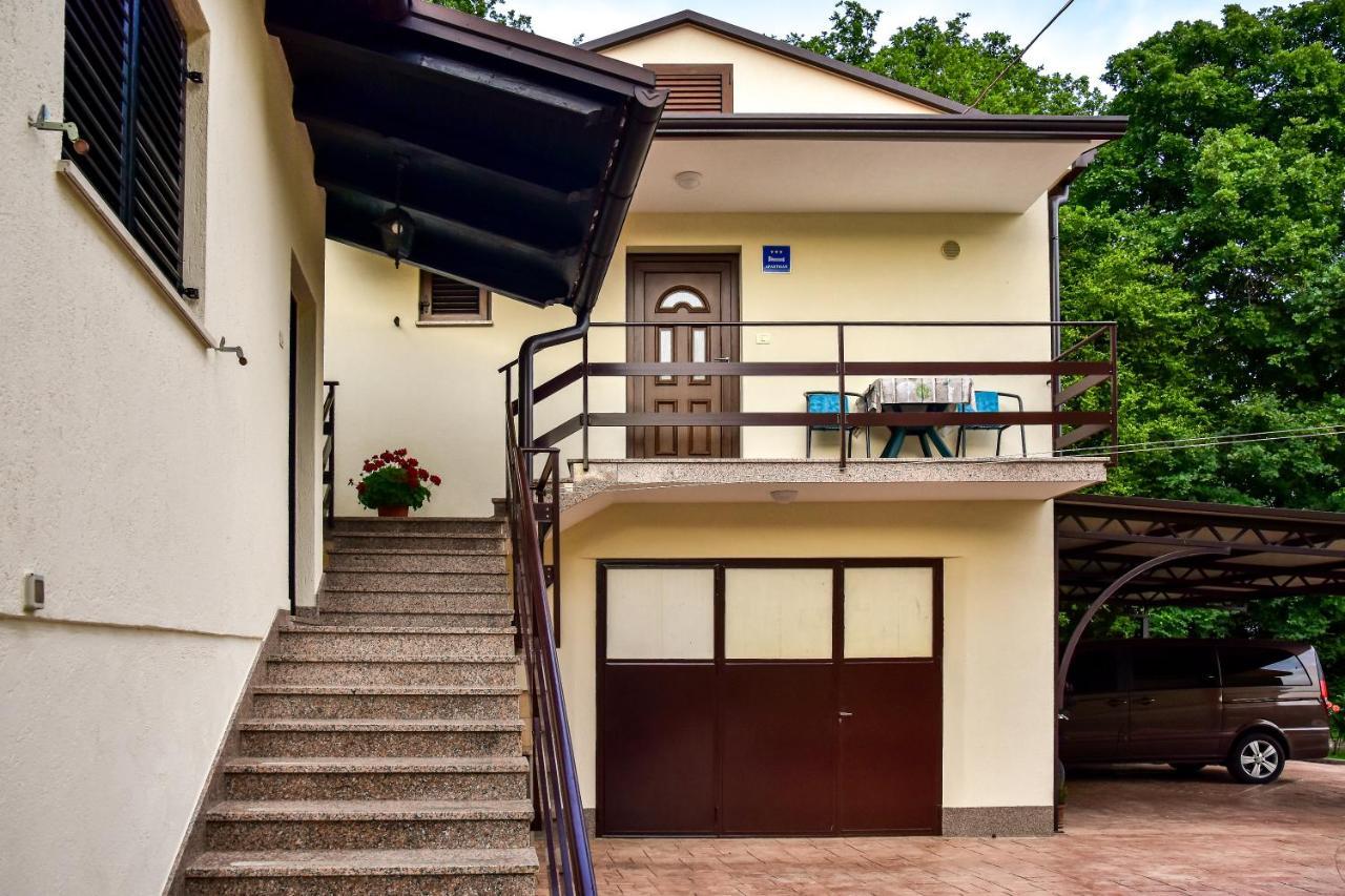 Apartman Koraca Roč エクステリア 写真